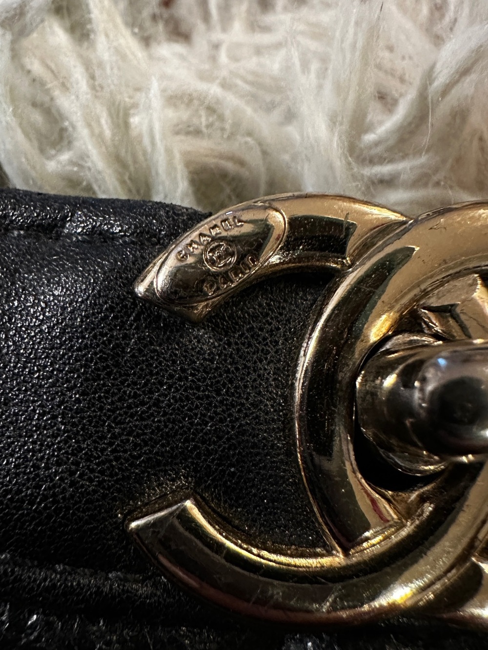 Chanel Chic Black Quilted Tote Bag - Picture 15 of 15